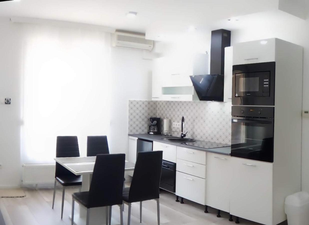 Aqua Wellness Apartments Hajduszoboszlo Ngoại thất bức ảnh