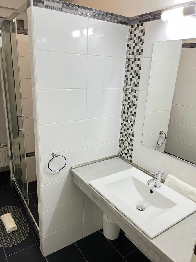 Aqua Wellness Apartments Hajduszoboszlo Ngoại thất bức ảnh