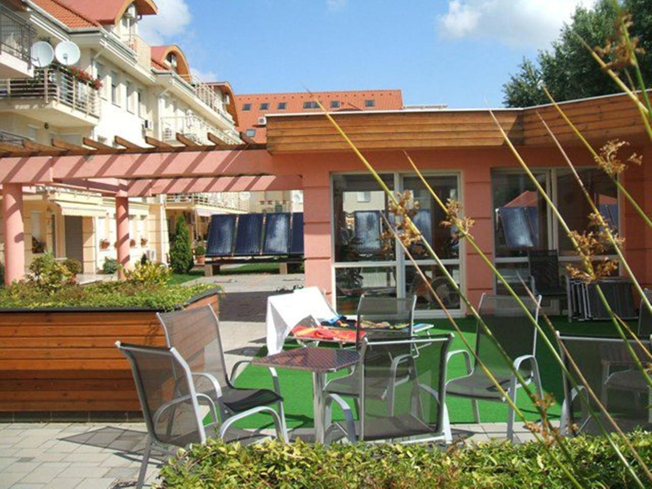 Aqua Wellness Apartments Hajduszoboszlo Ngoại thất bức ảnh