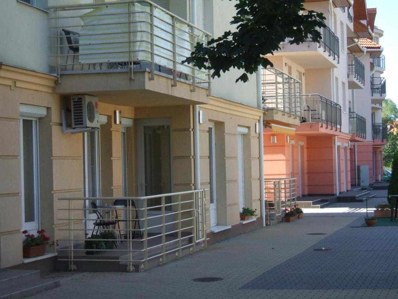 Aqua Wellness Apartments Hajduszoboszlo Ngoại thất bức ảnh
