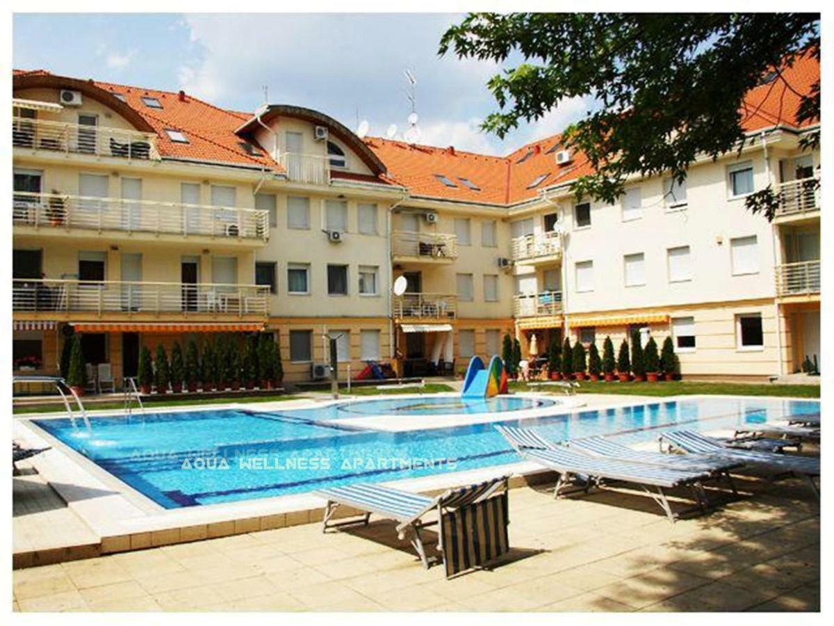 Aqua Wellness Apartments Hajduszoboszlo Ngoại thất bức ảnh